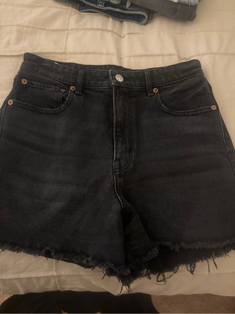 American Eagle Outfitters Black High-Rise Frayed Hem Denim Shorts